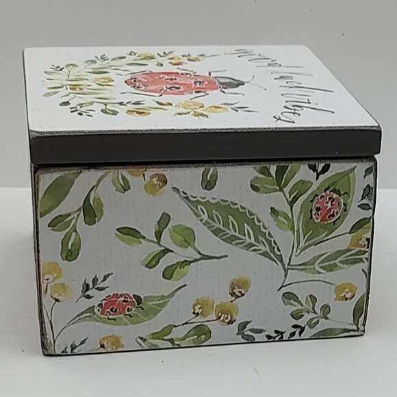 Primitives by Kathy Wood Trinket Box - Good Luck Vibes - Picture 4 of 6